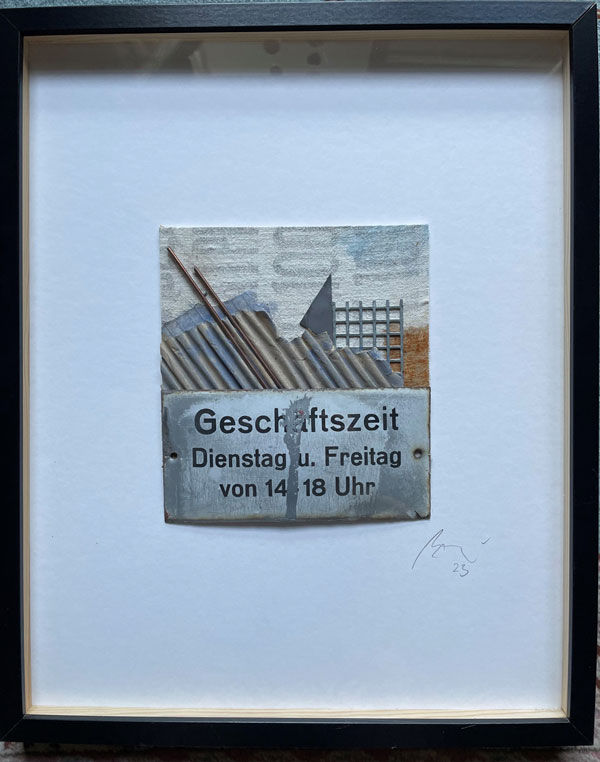 Titel der Materialcollage : GeschäftszeitGröße 43x52 cm